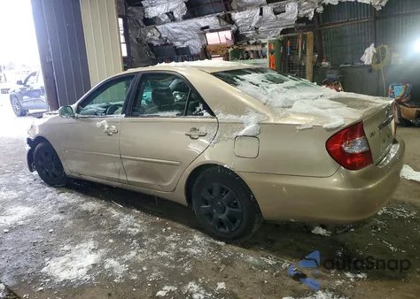 2002 Toyota Camry Le from USA, damaged, VIN 4T1BE32K22U005704